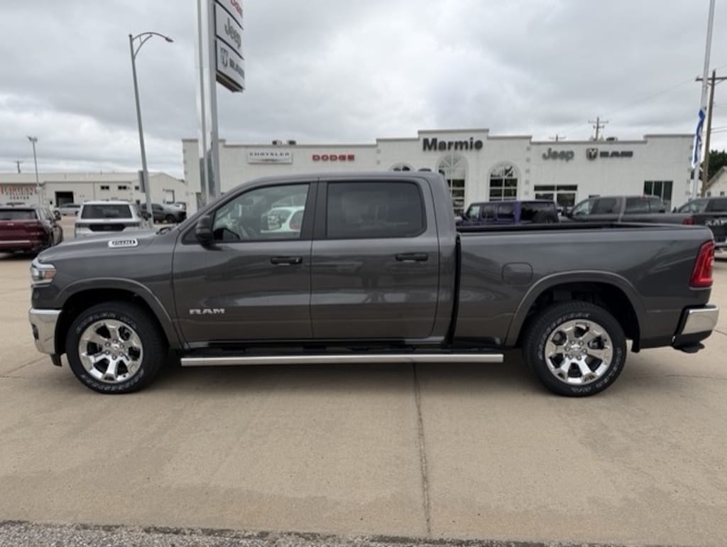 New 2026 Ram 1500 BIG HORN CREW CAB 4X4 6'4 BOX Pickup