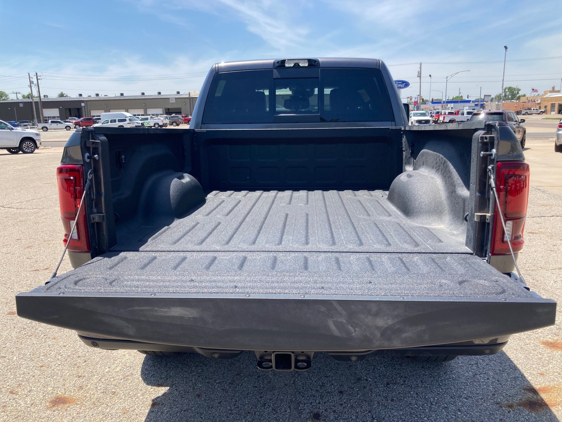 2025 RAM 2500 Laramie - Photo 8