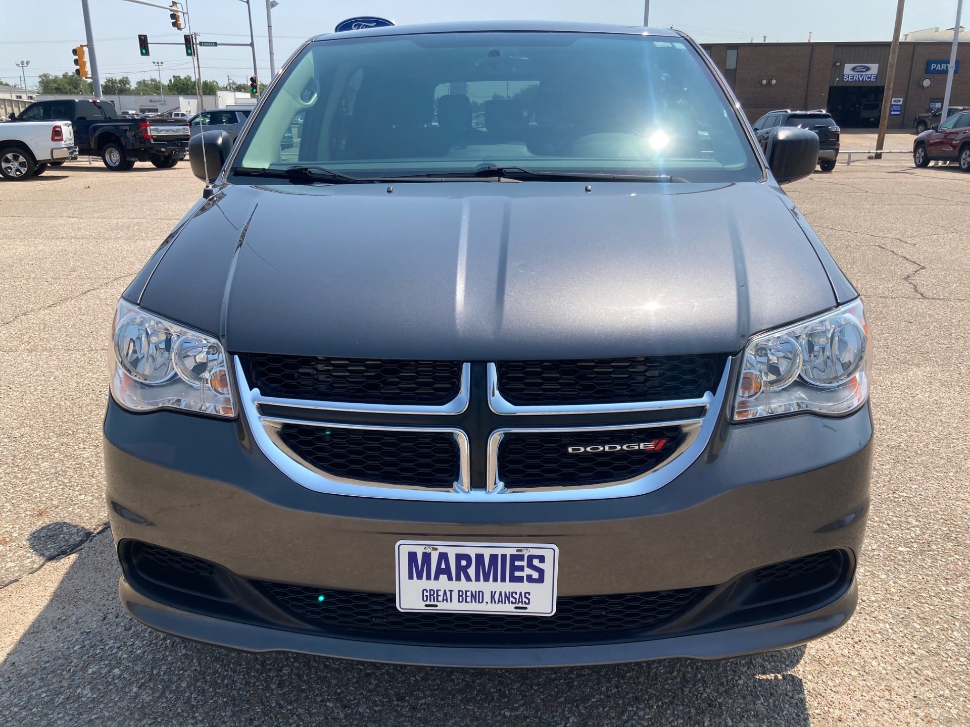 Used 2017 Dodge Grand Caravan SE with VIN 2C4RDGBG9HR618577 for sale in Great Bend, KS