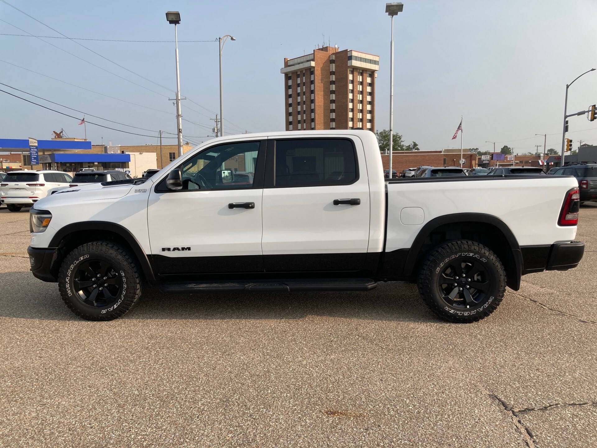 2023 Ram 1500 Rebel photo 4
