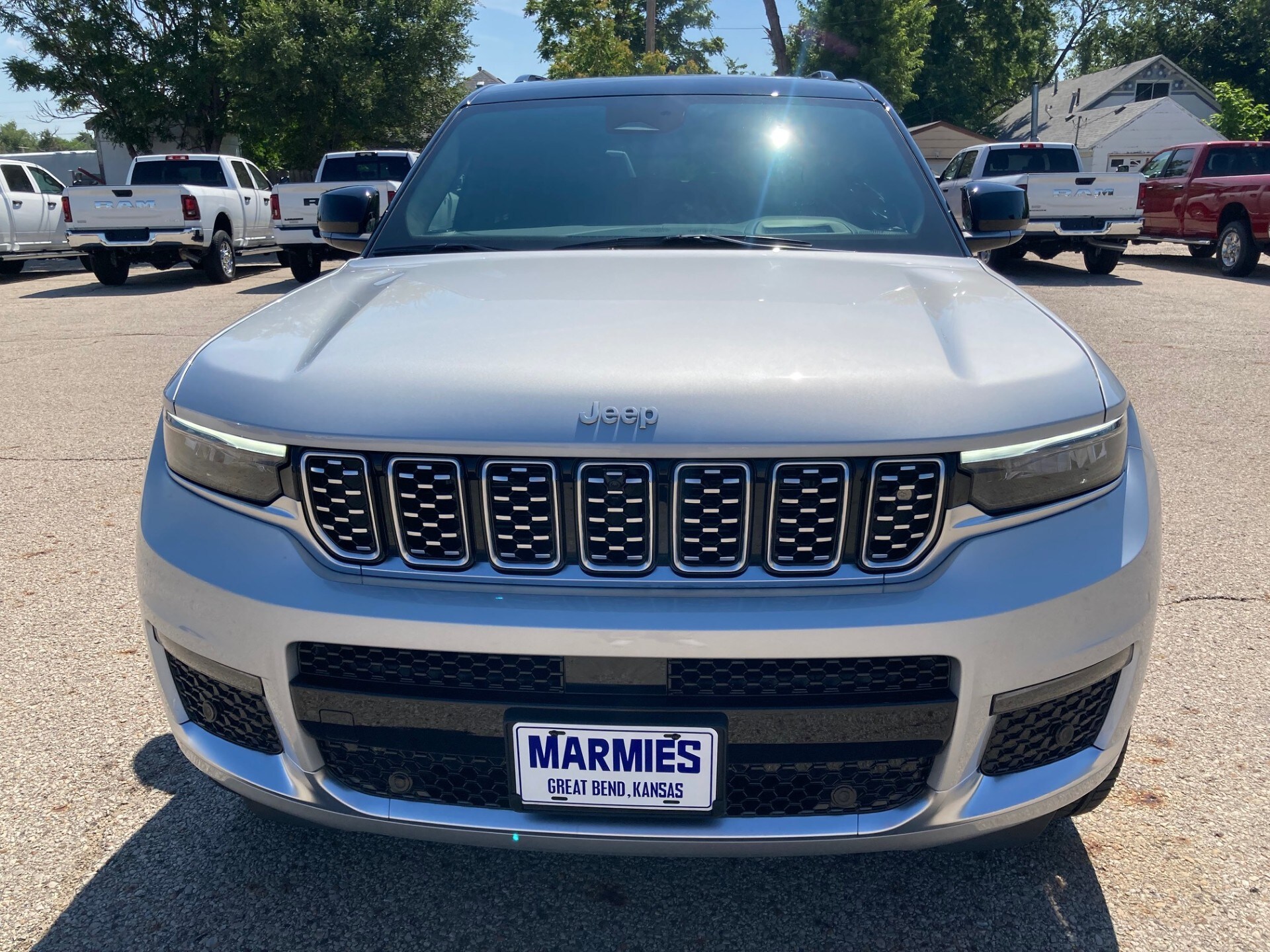 2025 Jeep Grand Cherokee L Summit Reserve photo 2