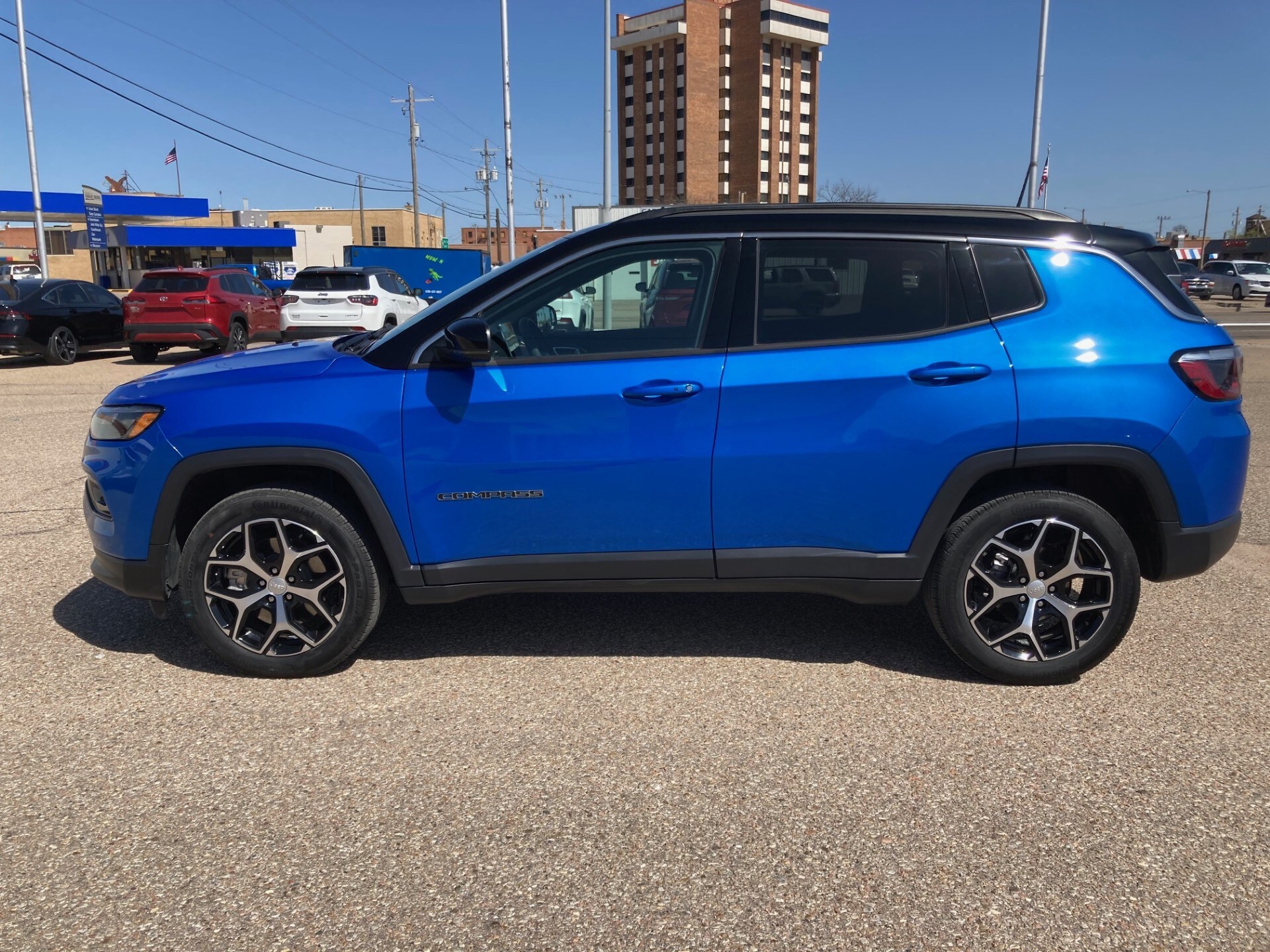 2024 Jeep Compass Limited photo 4