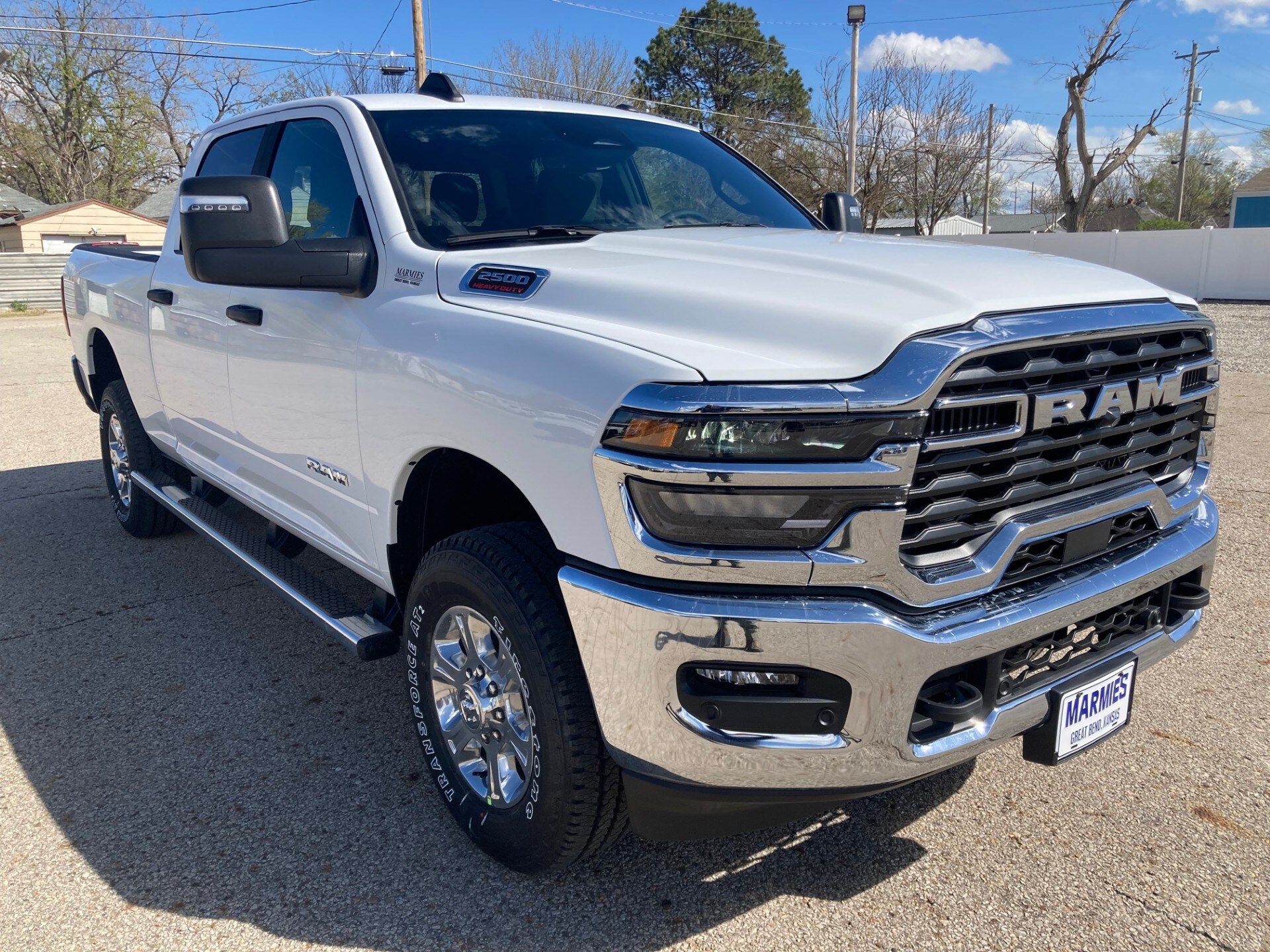 2025 Ram 2500 Big Horn photo 2