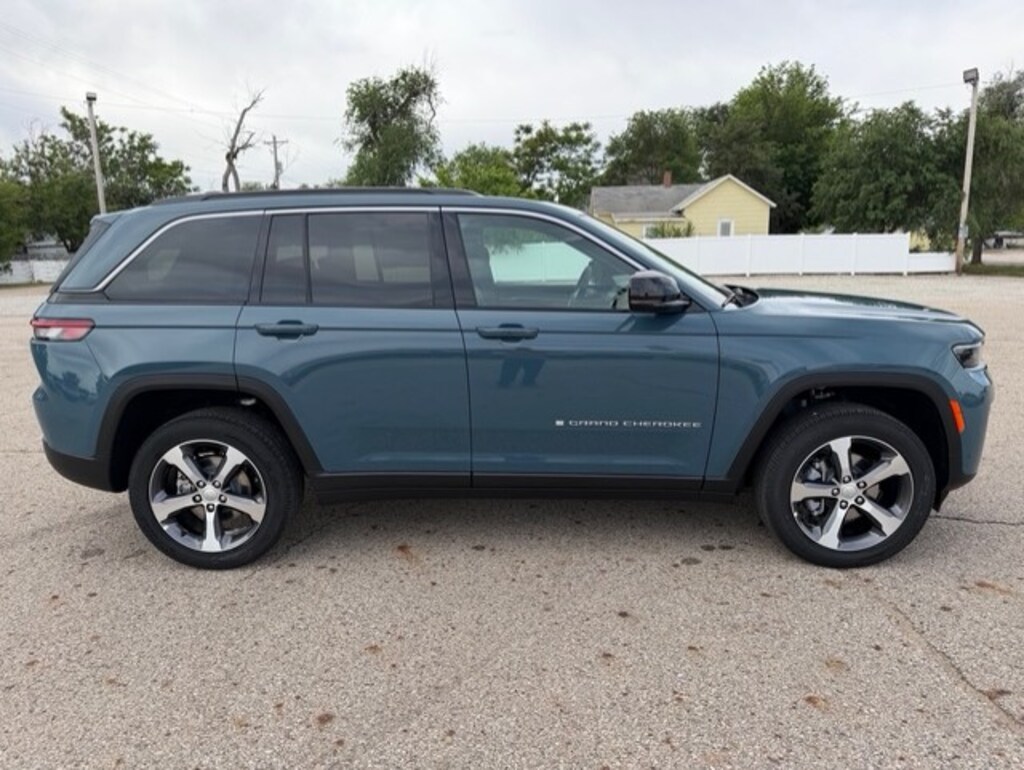 New 2026 Jeep Grand Cherokee Limited Sport Utility