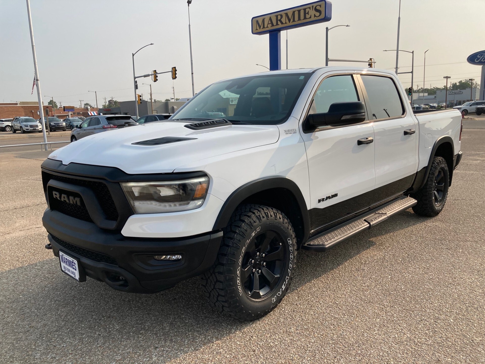 2023 Ram 1500 Rebel photo 3