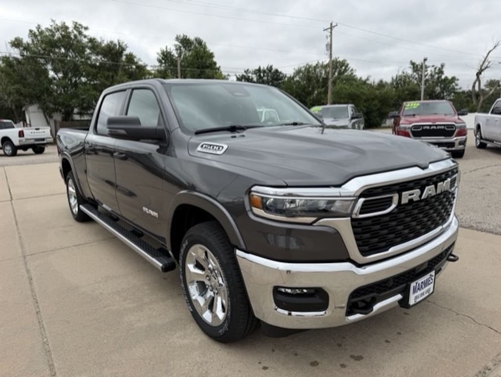 New 2026 Ram 1500 BIG HORN CREW CAB 4X4 6'4 BOX Pickup