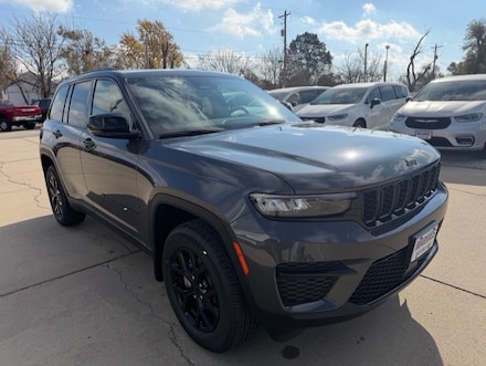 2025 Jeep Grand Cherokee Laredo Sport Utility