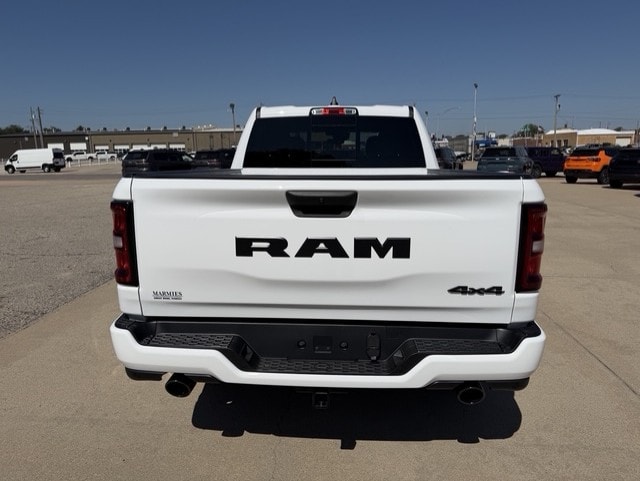 2026 RAM 1500 Express - Photo 7