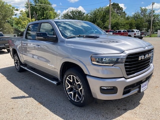 2026 Ram 1500 LARAMIE CREW CAB 4X4 5'7 BOX Pickup