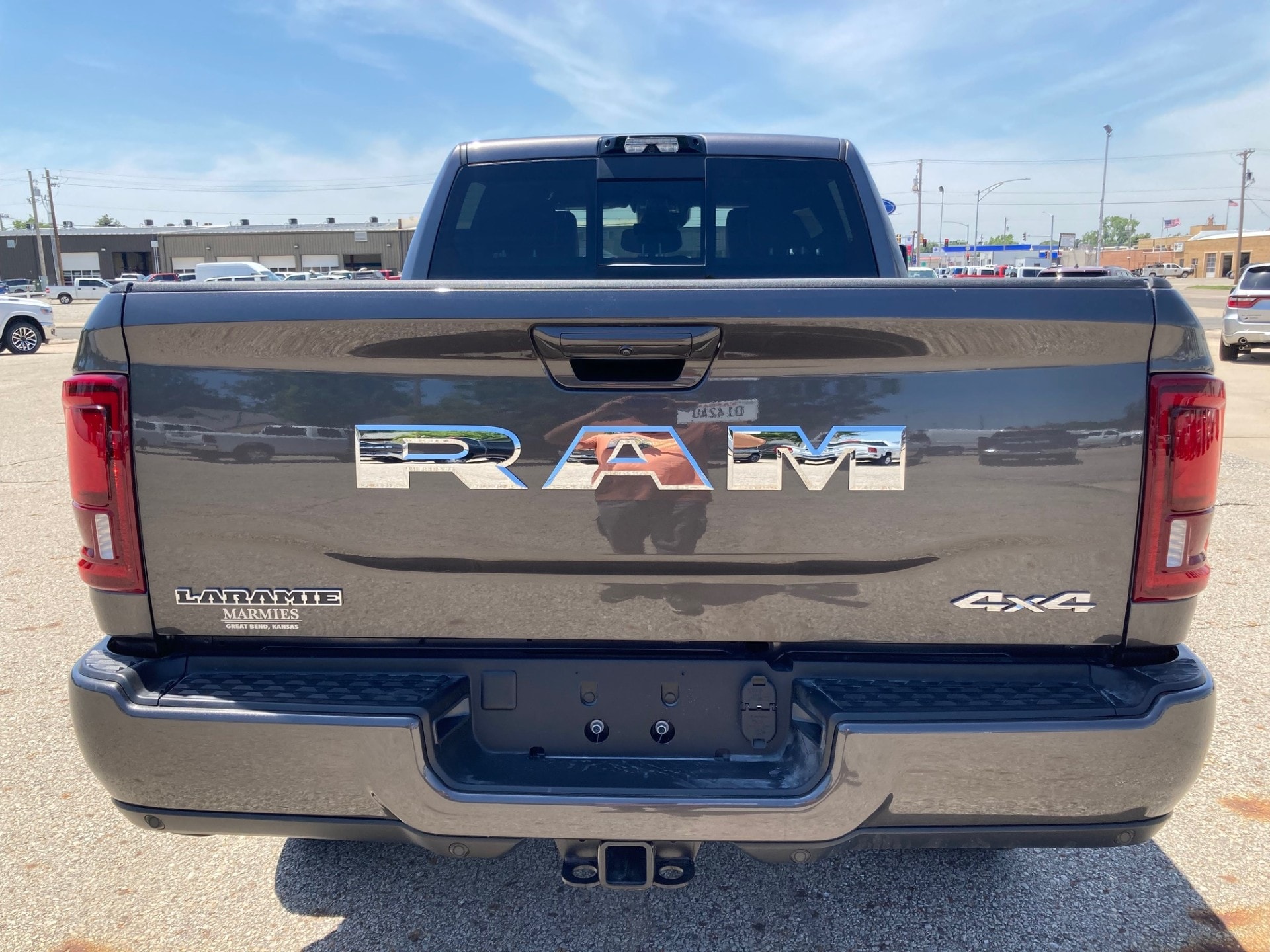2025 RAM 2500 Laramie - Photo 7