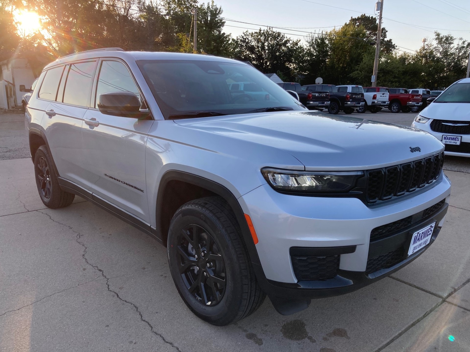 2025 Jeep Grand Cherokee L Altitude's photo