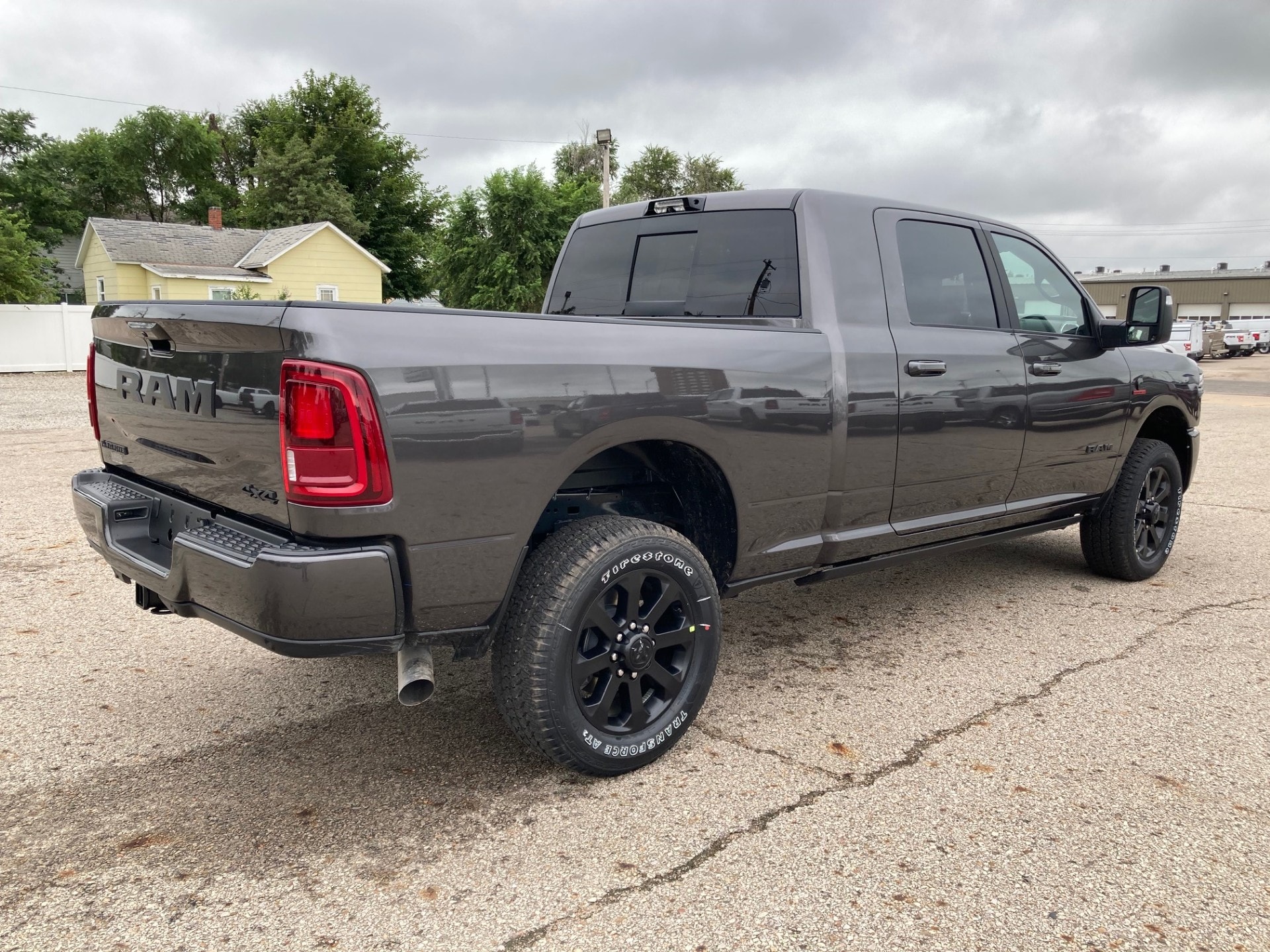 2025 RAM 2500 Laramie - Photo 9