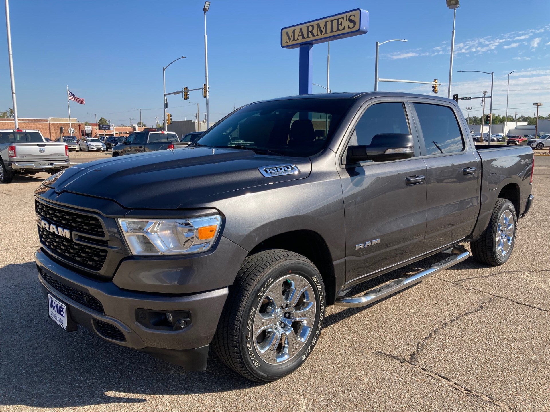 2022 Ram 1500 Big Horn photo 3