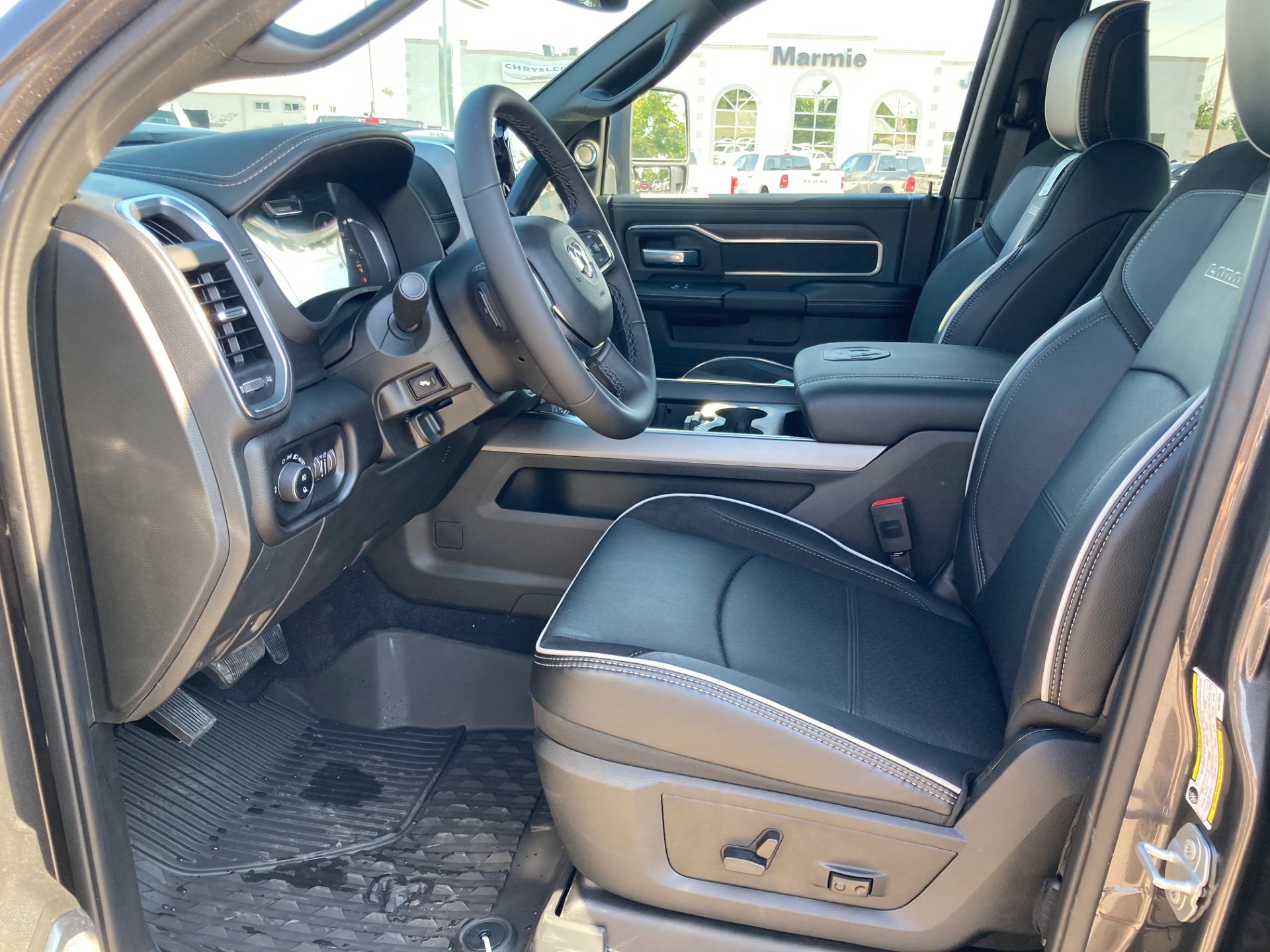 2025 RAM 2500 Laramie - Photo 13