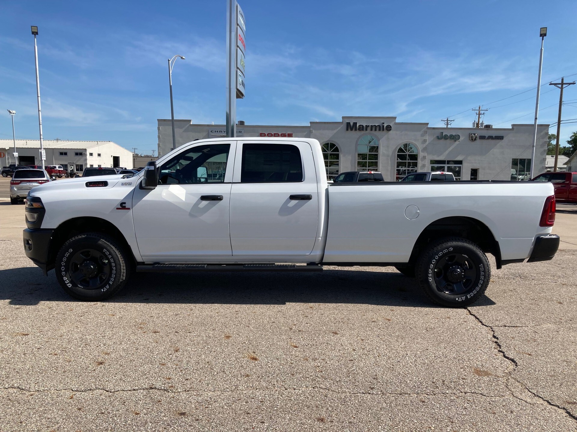 2025 Ram 3500 Tradesman photo 4