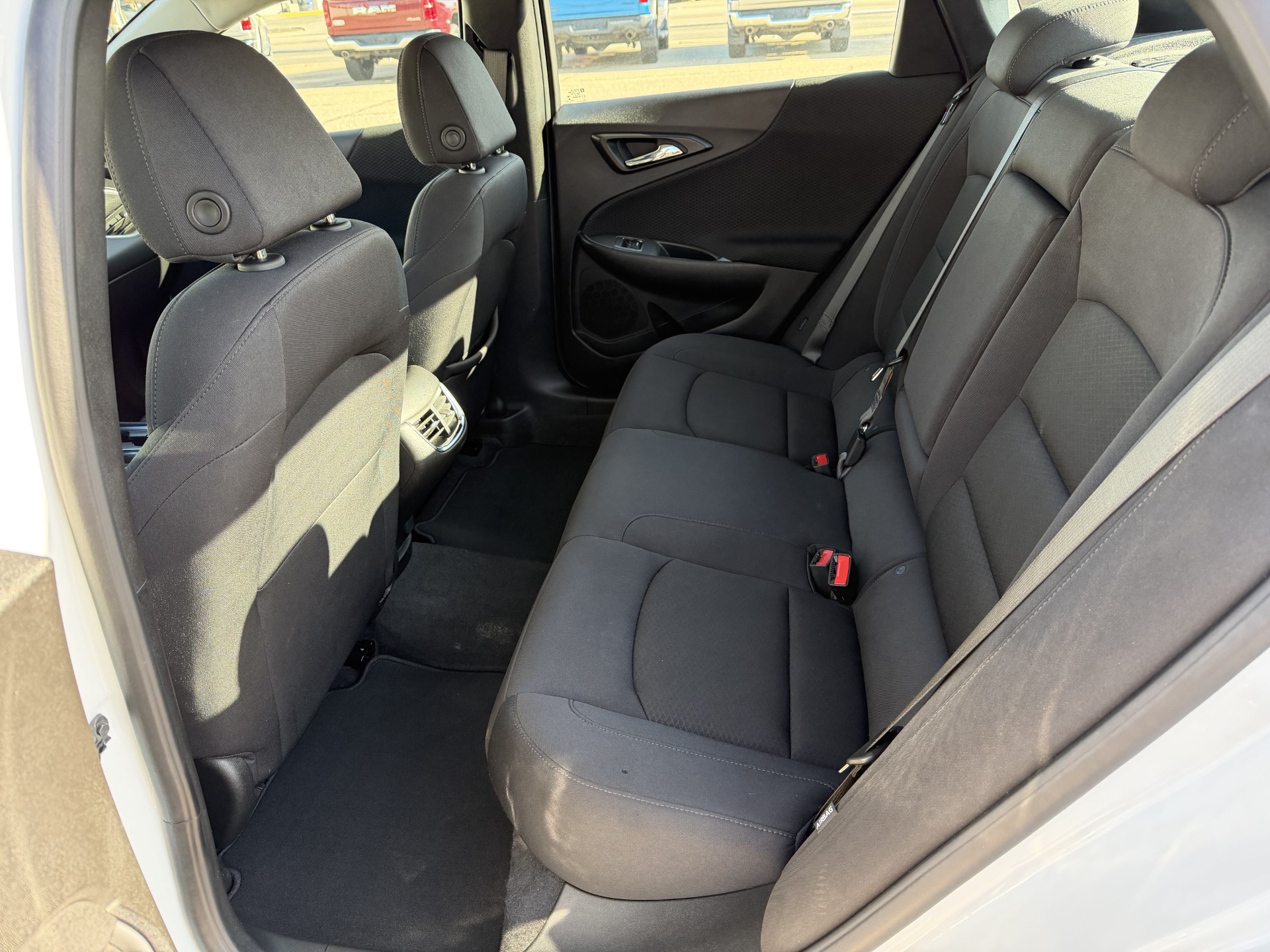 2025 Chevrolet Malibu 1LT - Photo 13