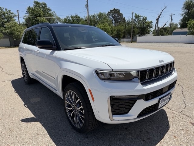 2026 Jeep Grand Cherokee L Summit 4x4's photo