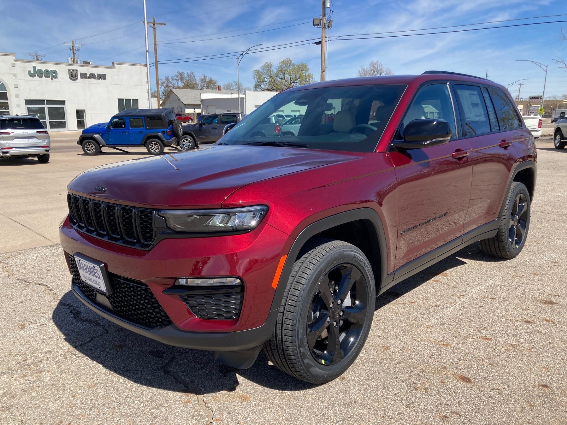 2025 Jeep Grand Cherokee Limited photo 3