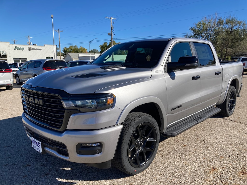 New 2026 Ram 1500 LARAMIE CREW CAB 4X4 5'7 BOX Pickup