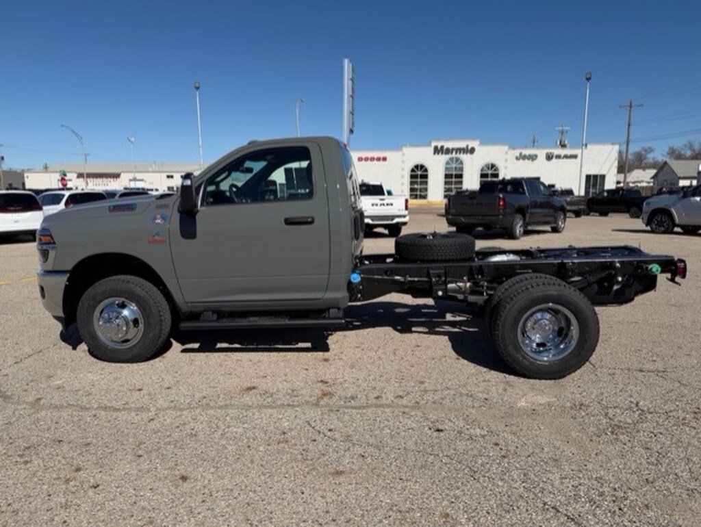 New 2026 Ram 3500 Chassis Cab Tradesman/Big Horn Pickup