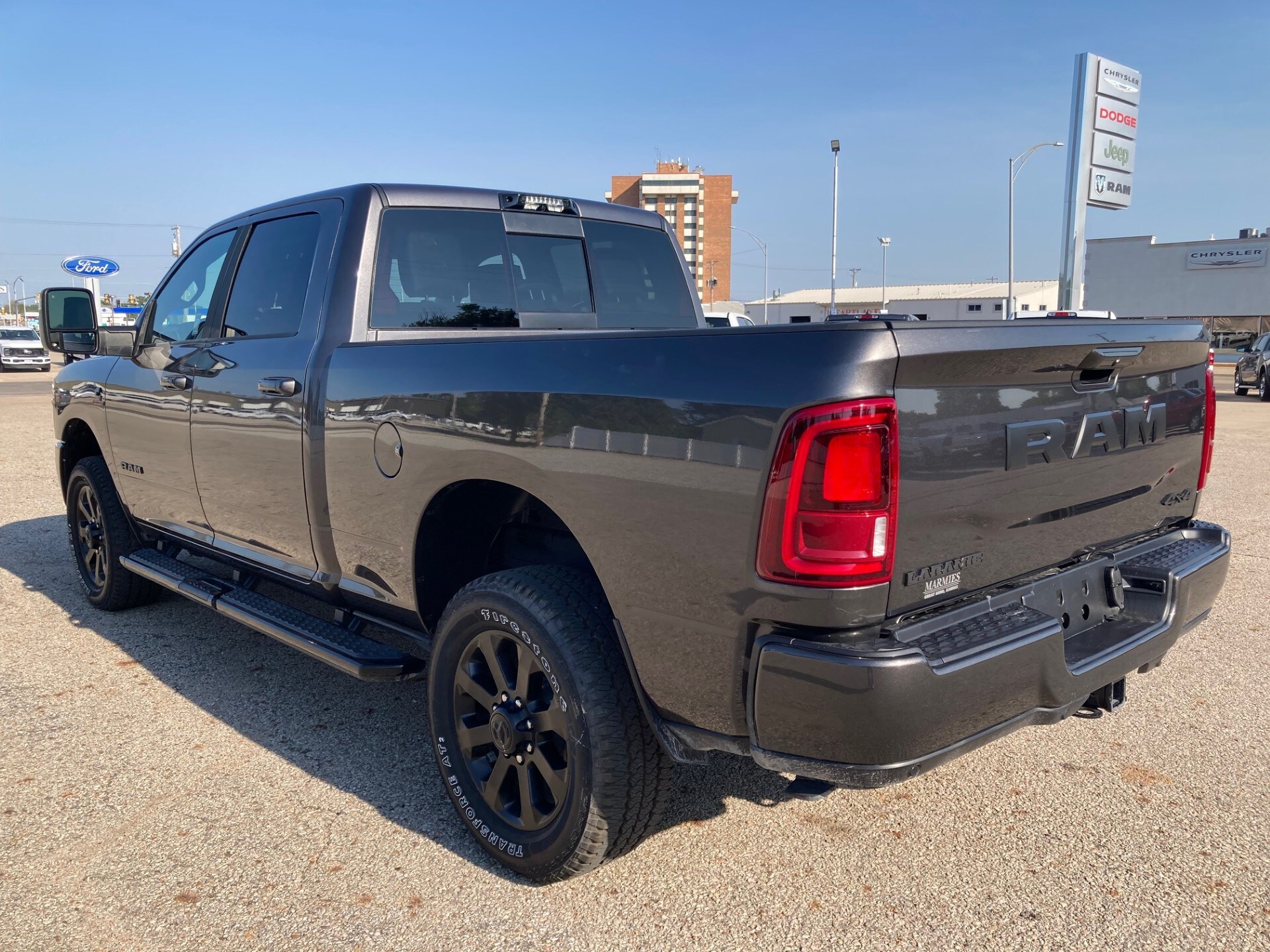 2025 RAM 2500 Laramie - Photo 6
