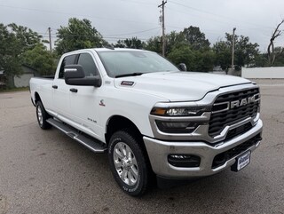 2026 Ram 3500 BIG HORN CREW CAB 4X4 8' BOX Pickup