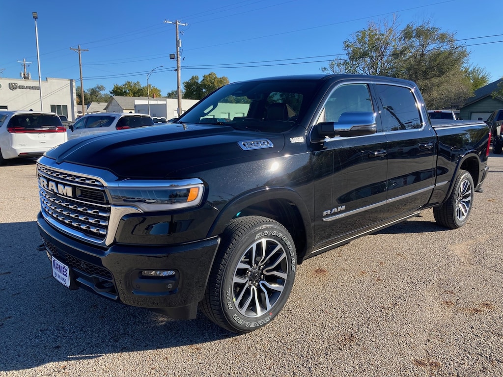 New 2026 Ram 1500 LIMITED CREW CAB 4X4 6'4 BOX Pickup