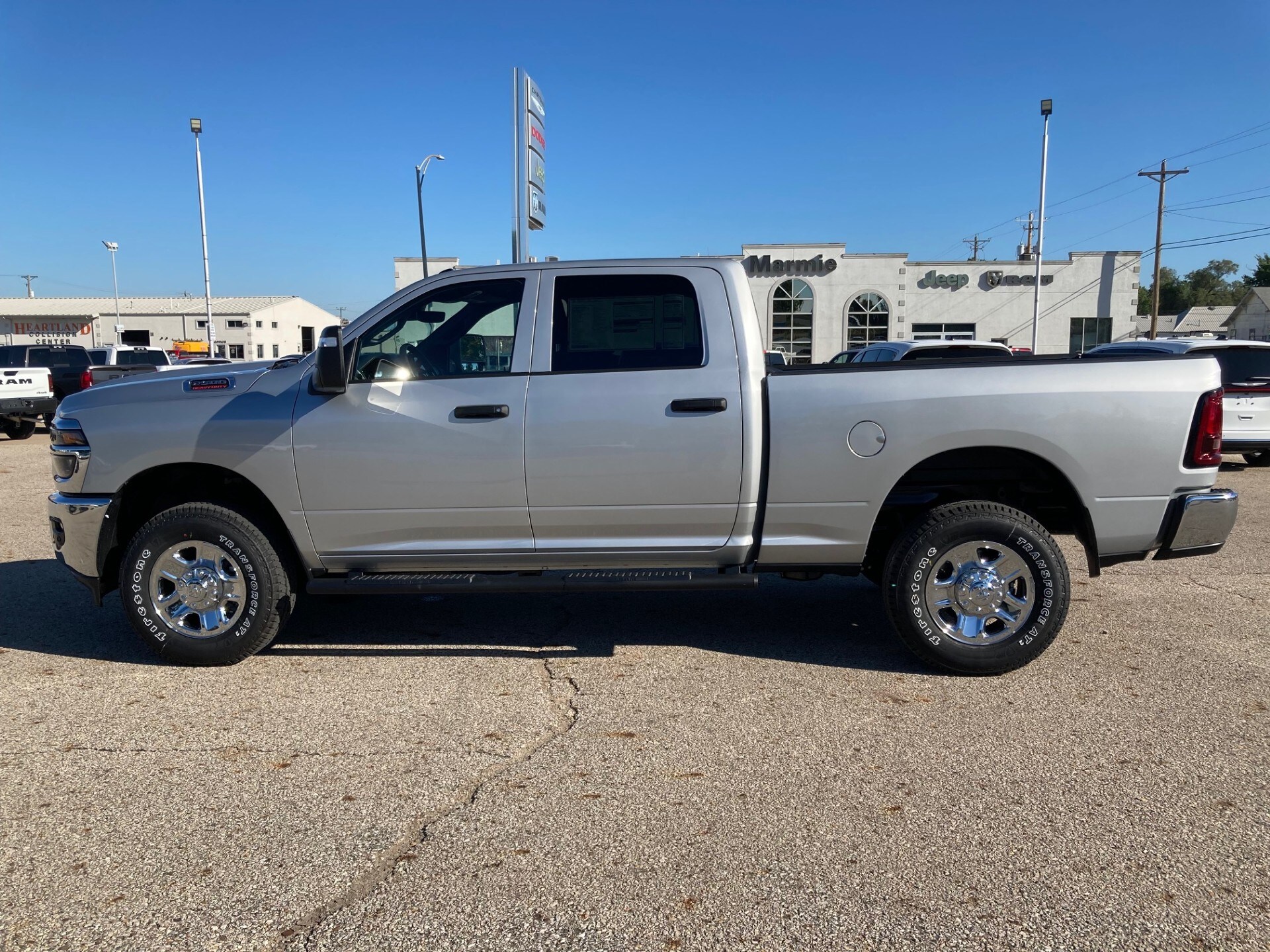 2026 Ram 2500 Tradesman photo 4