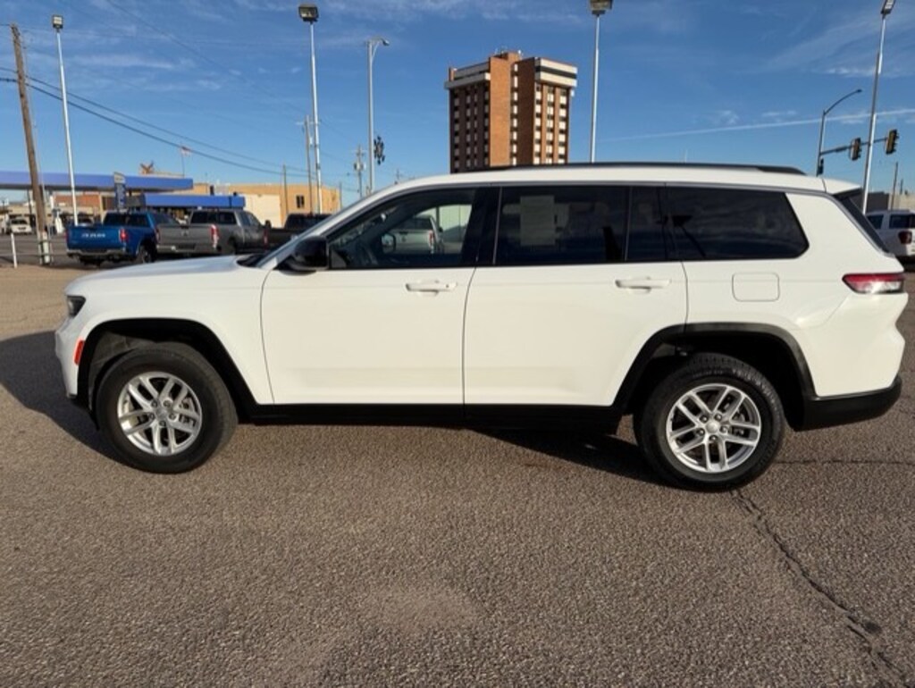 Used 2023 Jeep GR Cherokee L Laredo