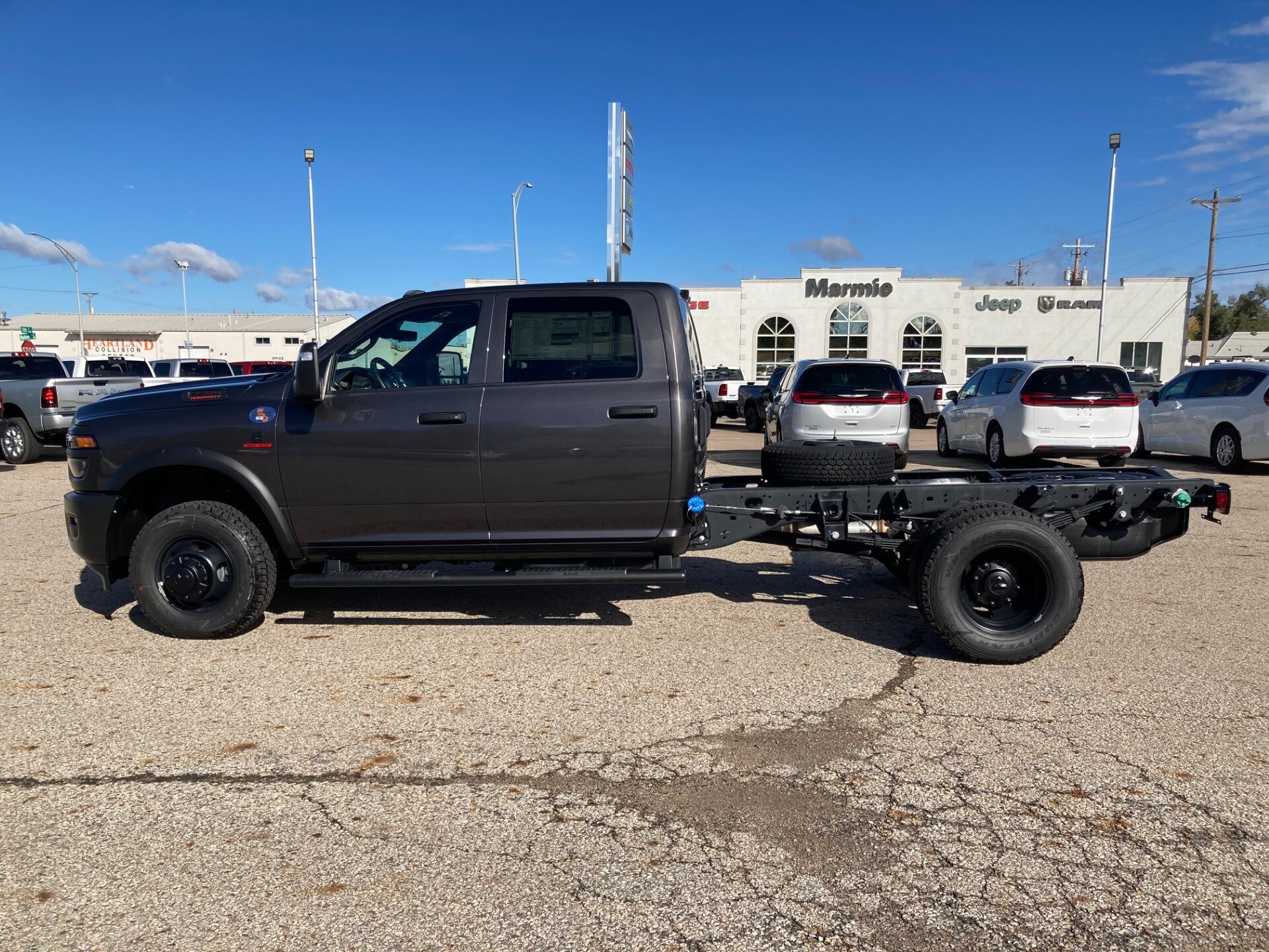 2026 Ram 3500 Tradesman Big Horn photo 3