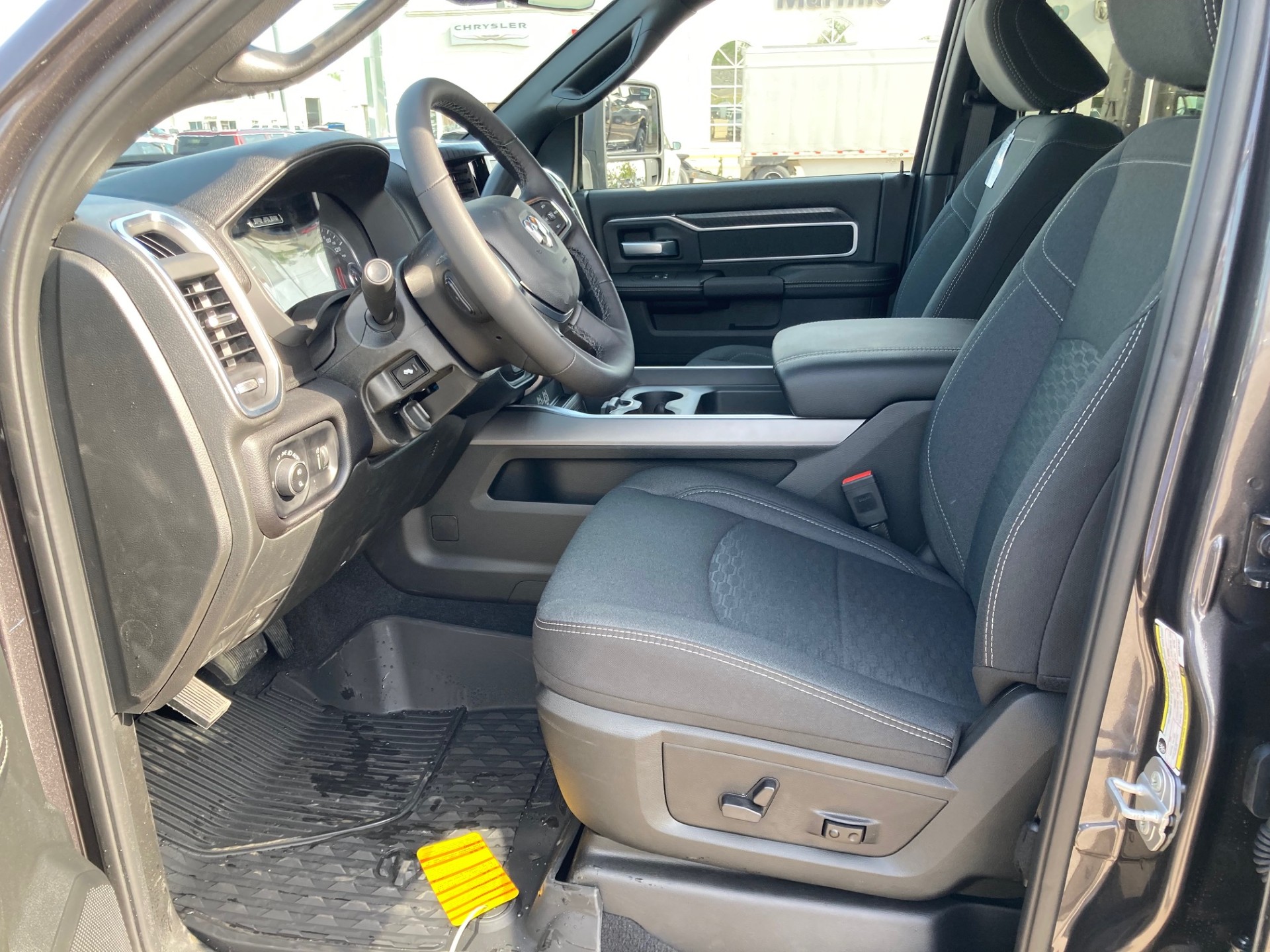 2025 RAM 2500 Big Horn - Photo 12