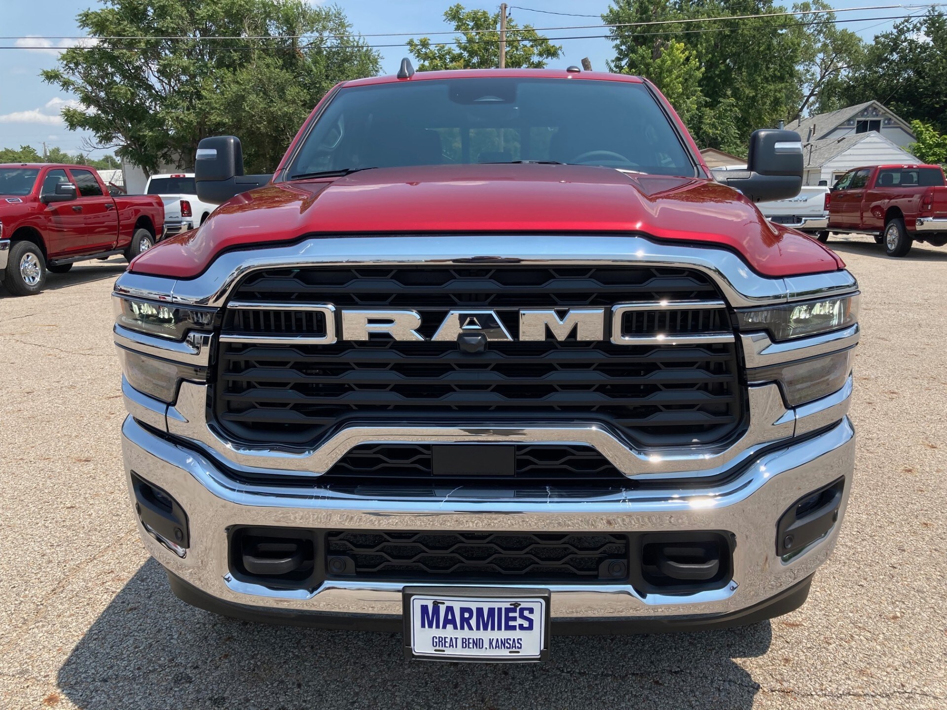2025 Ram 2500 Tradesman photo 2