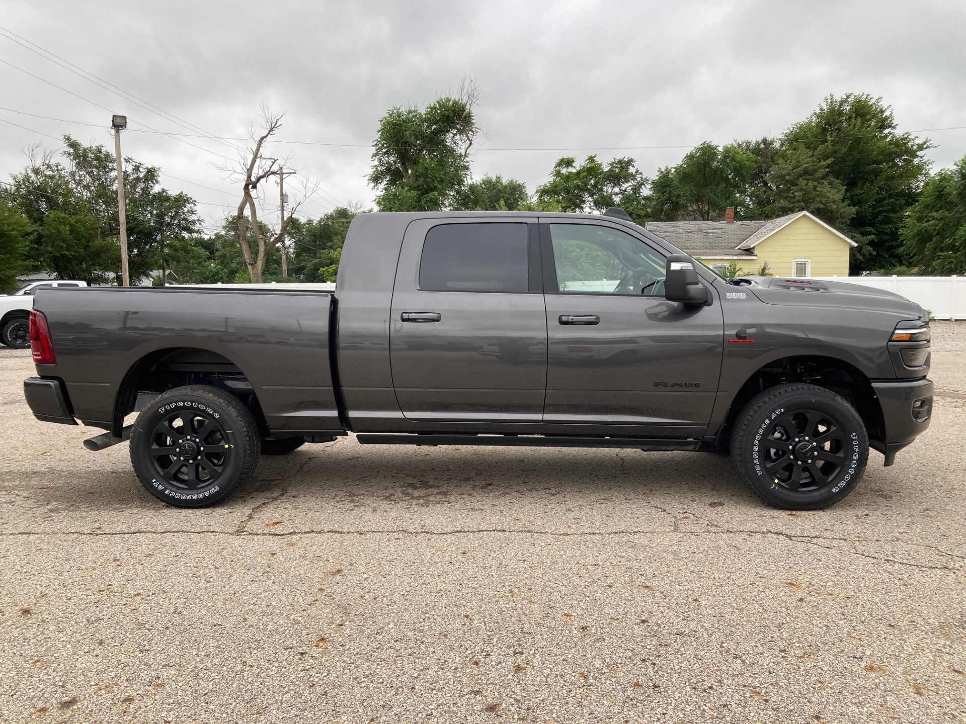 2025 RAM 2500 Laramie - Photo 10