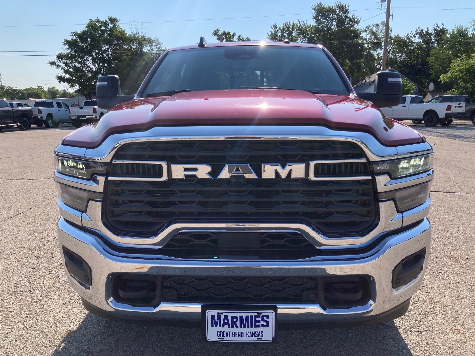 2025 Ram 2500 Tradesman photo 2