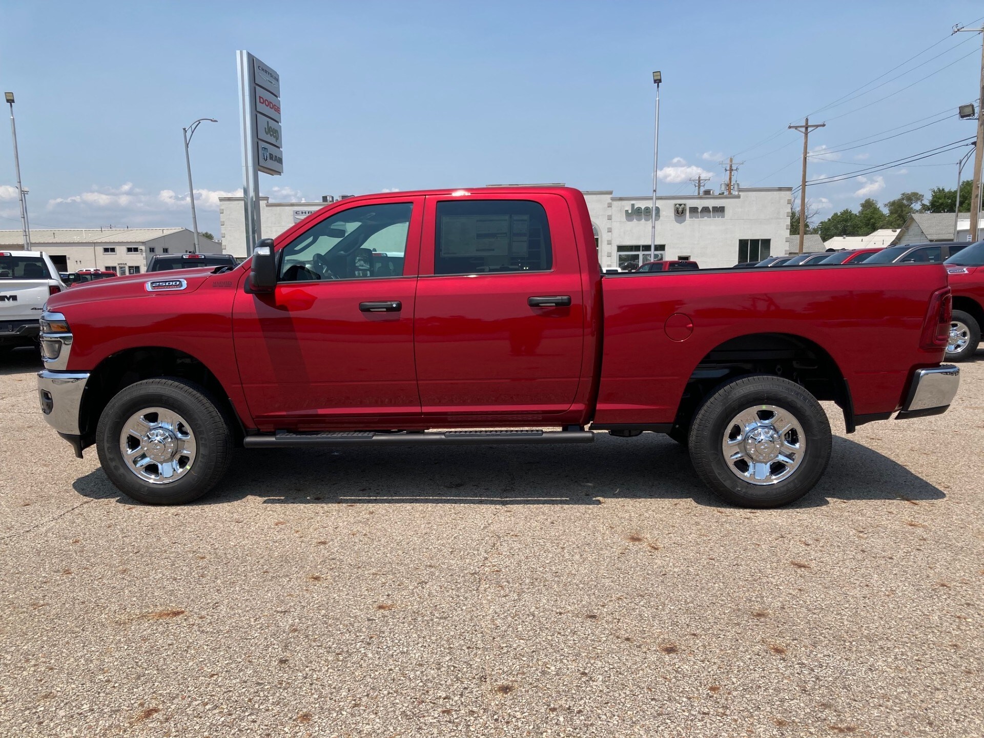 2025 Ram 2500 Tradesman photo 4