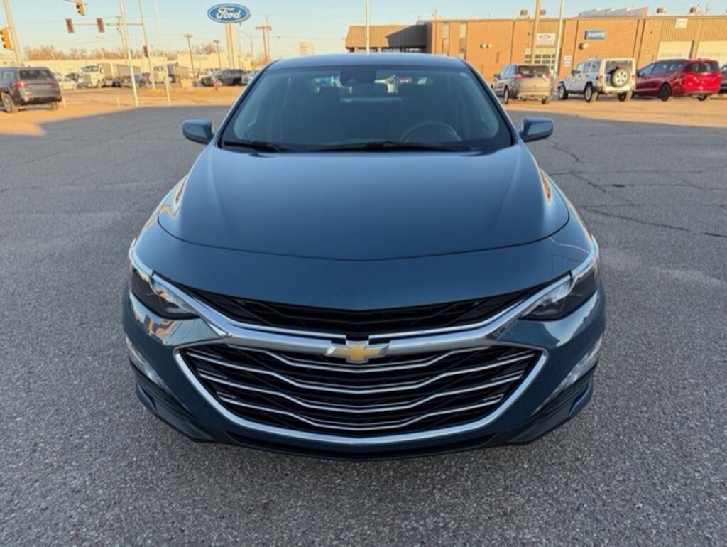 Used 2025 Chevrolet Malibu LT