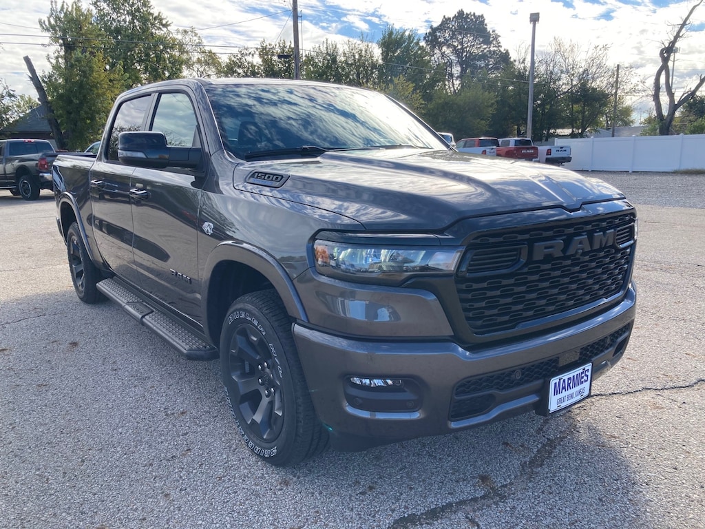 New 2026 Ram 1500 BIG HORN CREW CAB 4X4 5'7 BOX Pickup