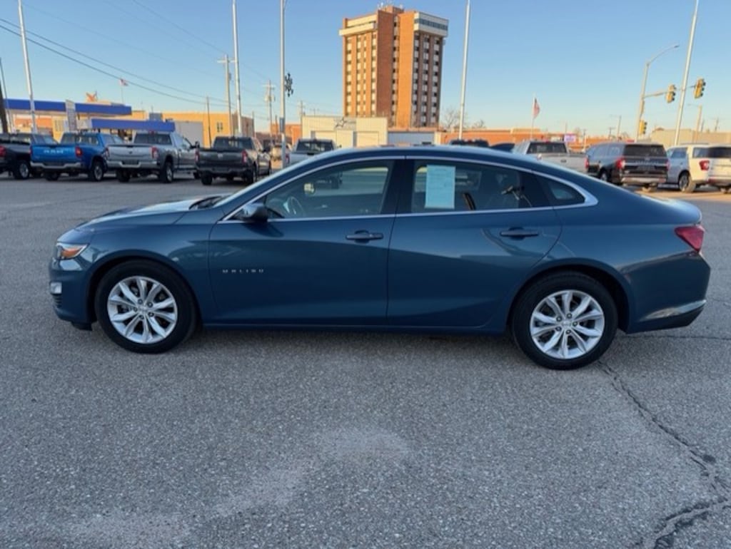 Used 2025 Chevrolet Malibu LT