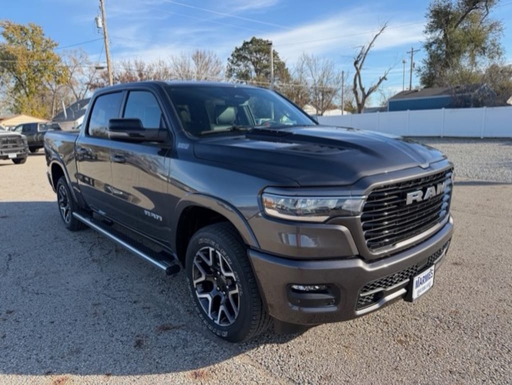 New 2026 Ram 1500 LARAMIE CREW CAB 4X4 5'7 BOX Pickup