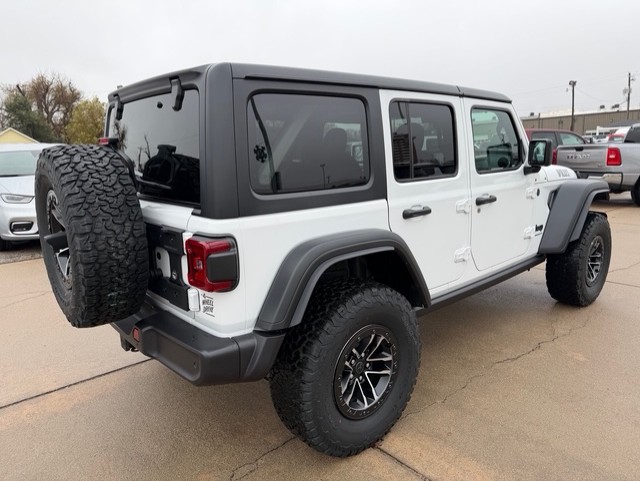 2026 Jeep Wrangler 4-Door Willys - Photo 7
