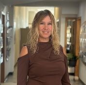 Staff member Mary Stude from ID_5d58eda1c987