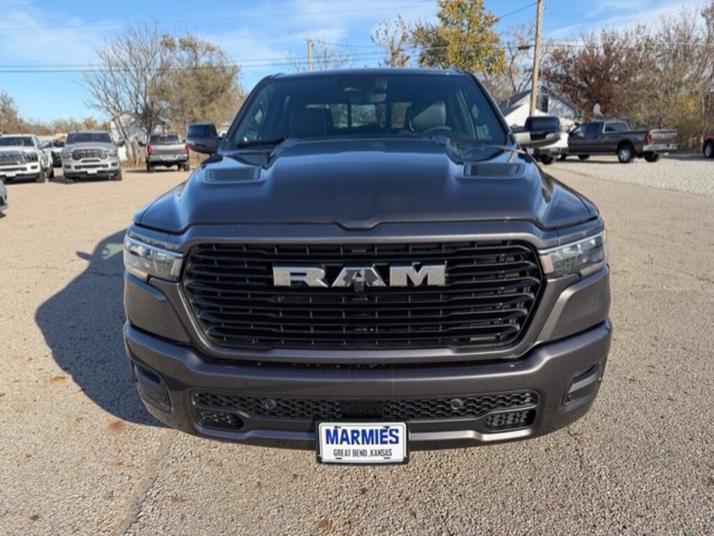 New 2026 Ram 1500 LARAMIE CREW CAB 4X4 5'7 BOX Pickup