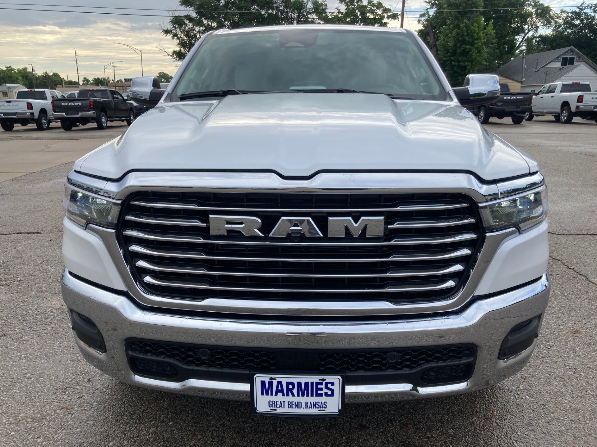 2025 Ram 1500 Laramie photo 2