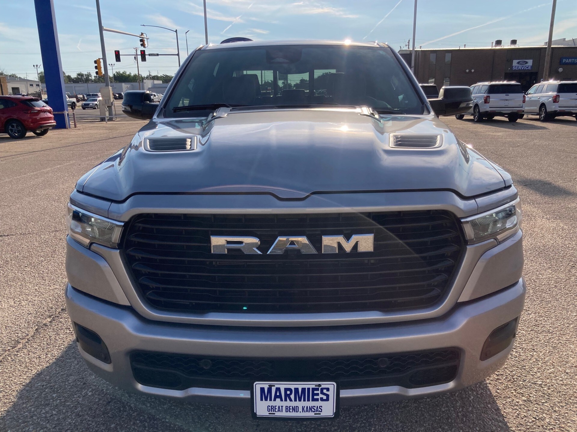 2025 Ram 1500 Laramie photo 2