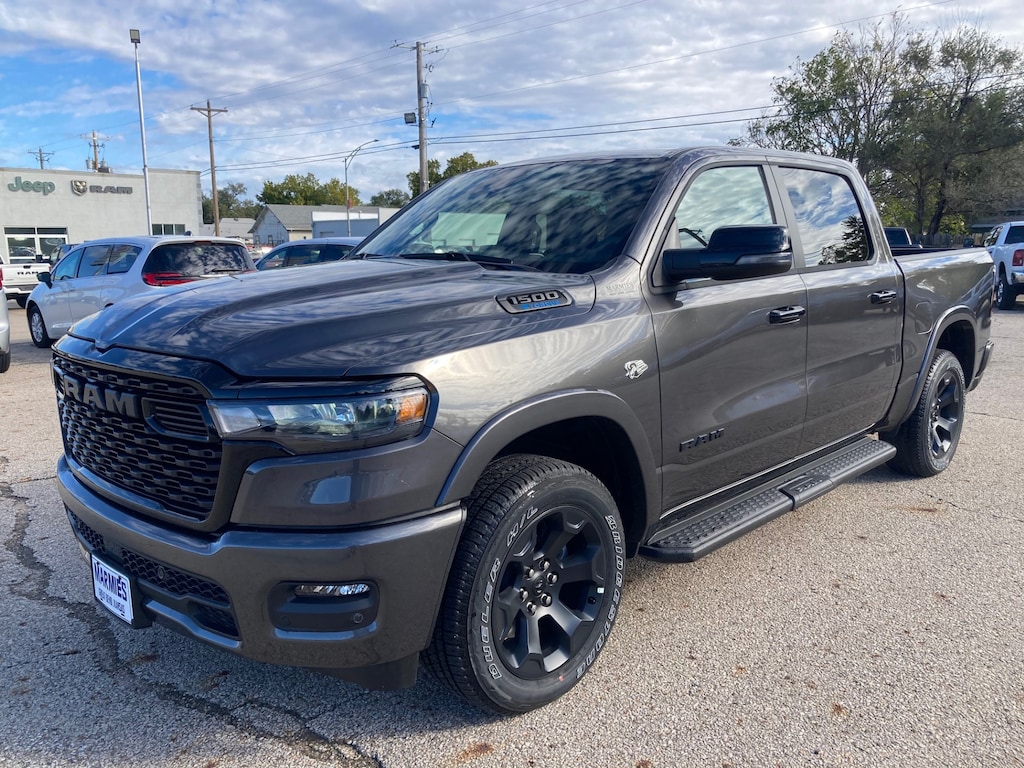New 2026 Ram 1500 BIG HORN CREW CAB 4X4 5'7 BOX Pickup