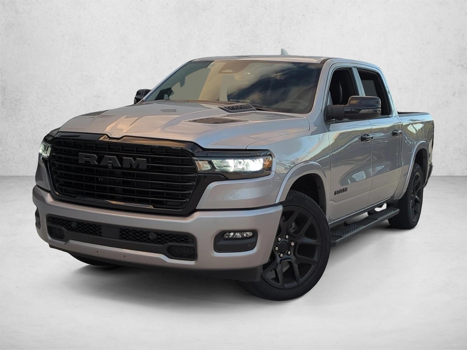 2025 RAM Ram 1500 Pickup Laramie's photo