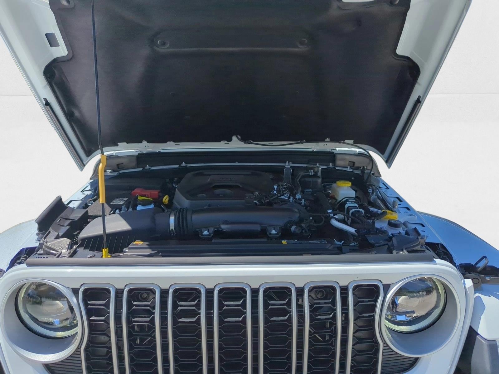 2025 Jeep Wrangler 4-Door Sahara - Photo 17