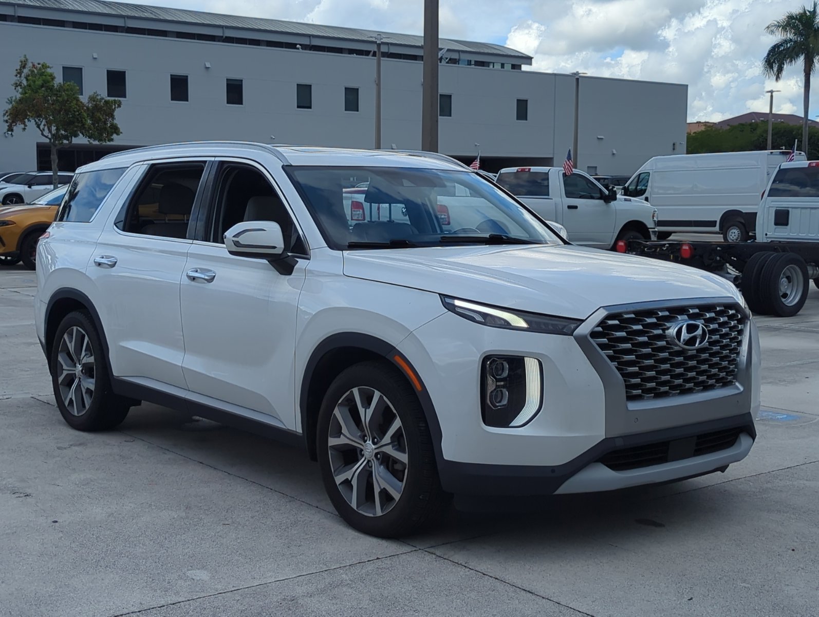 2021 Hyundai Palisade SEL photo 2