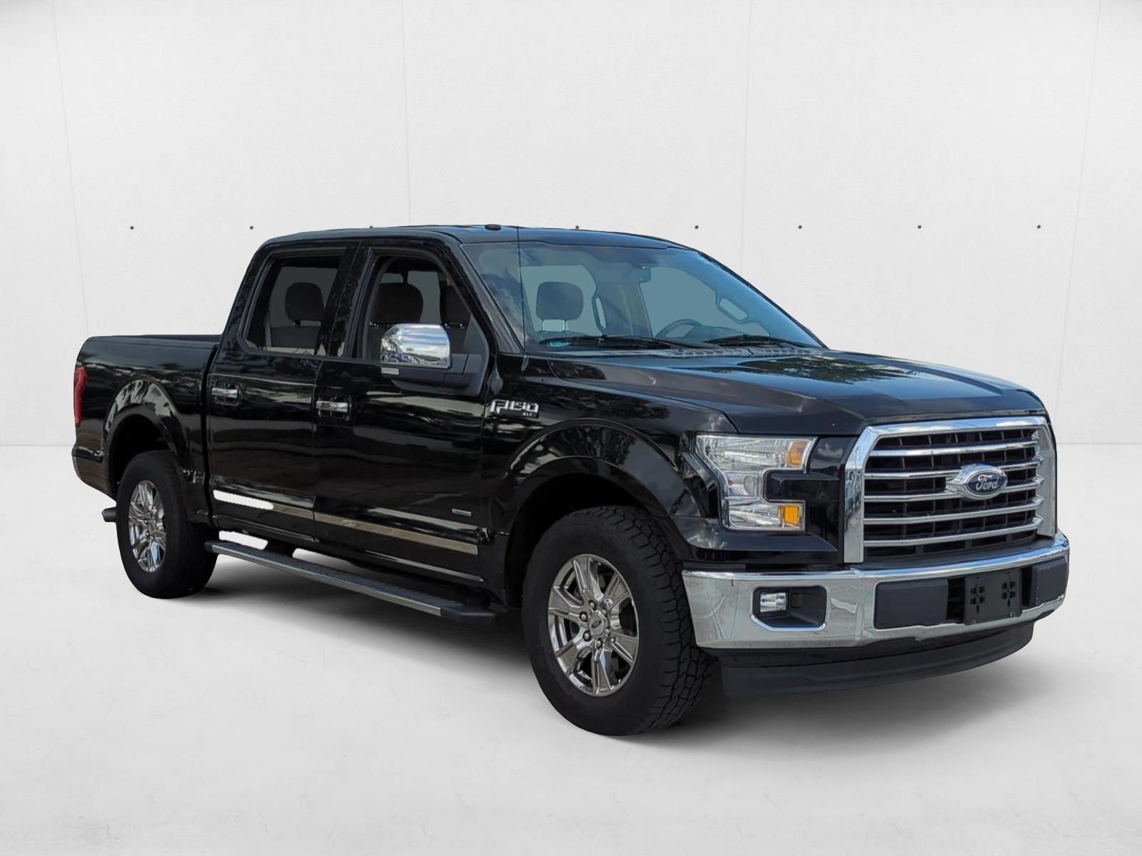 2017 Ford F-150 XLT photo 3