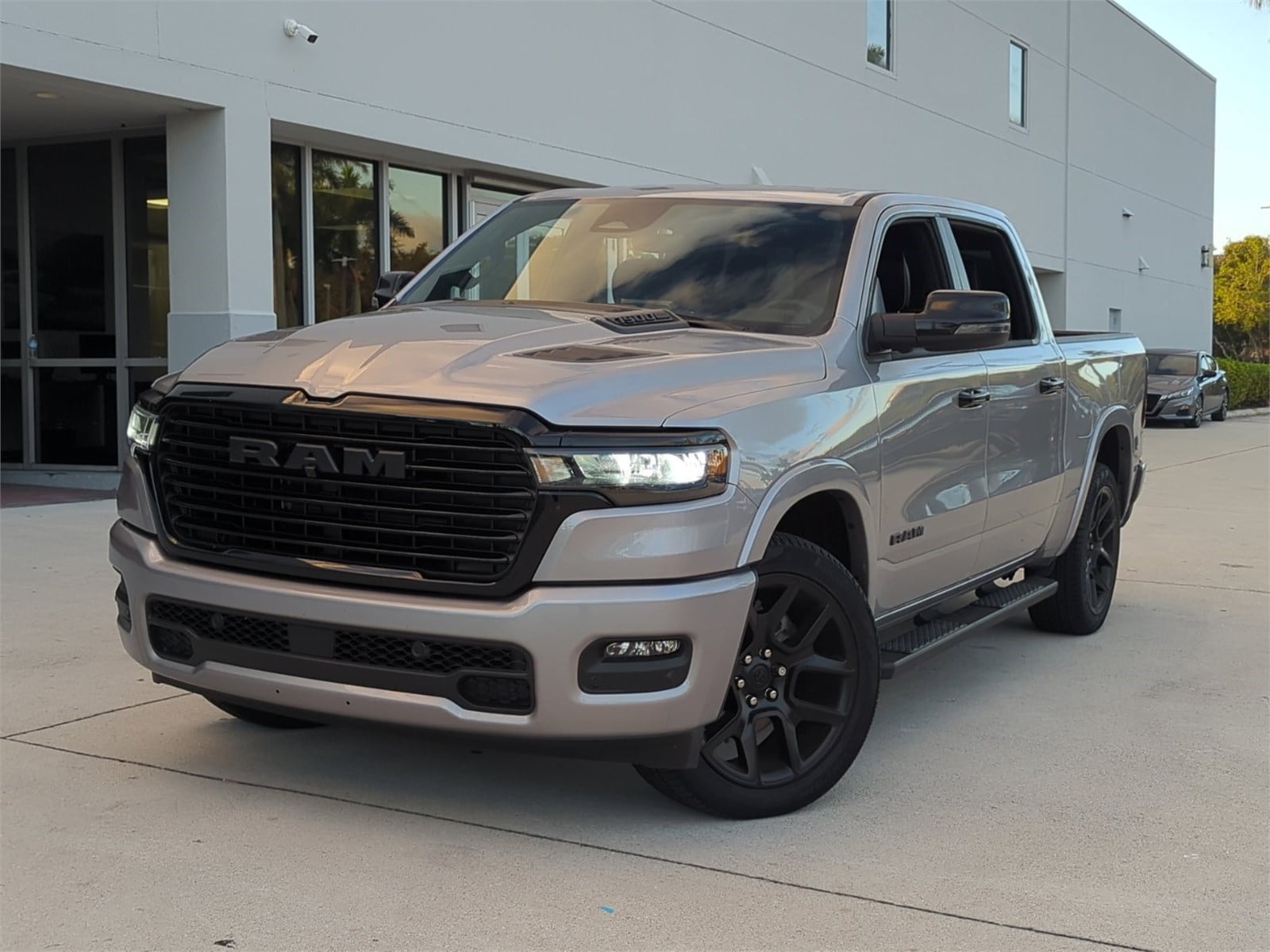 2025 RAM Ram 1500 Pickup Laramie's photo